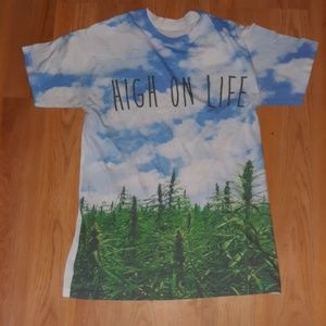 420 SALE 🌲High on life shirt